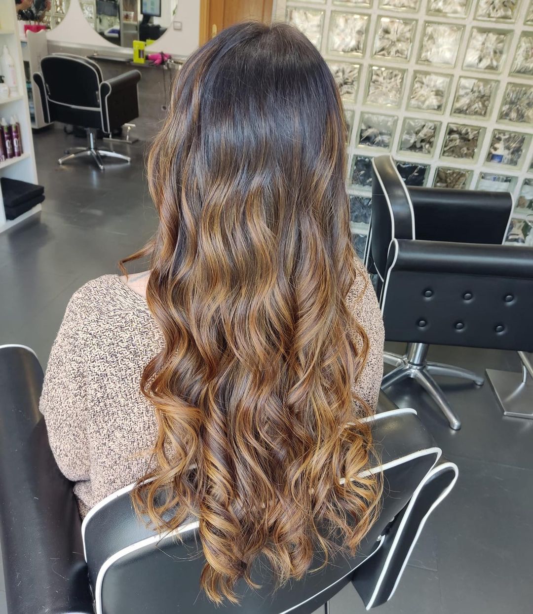 Ondas castañas y balayage